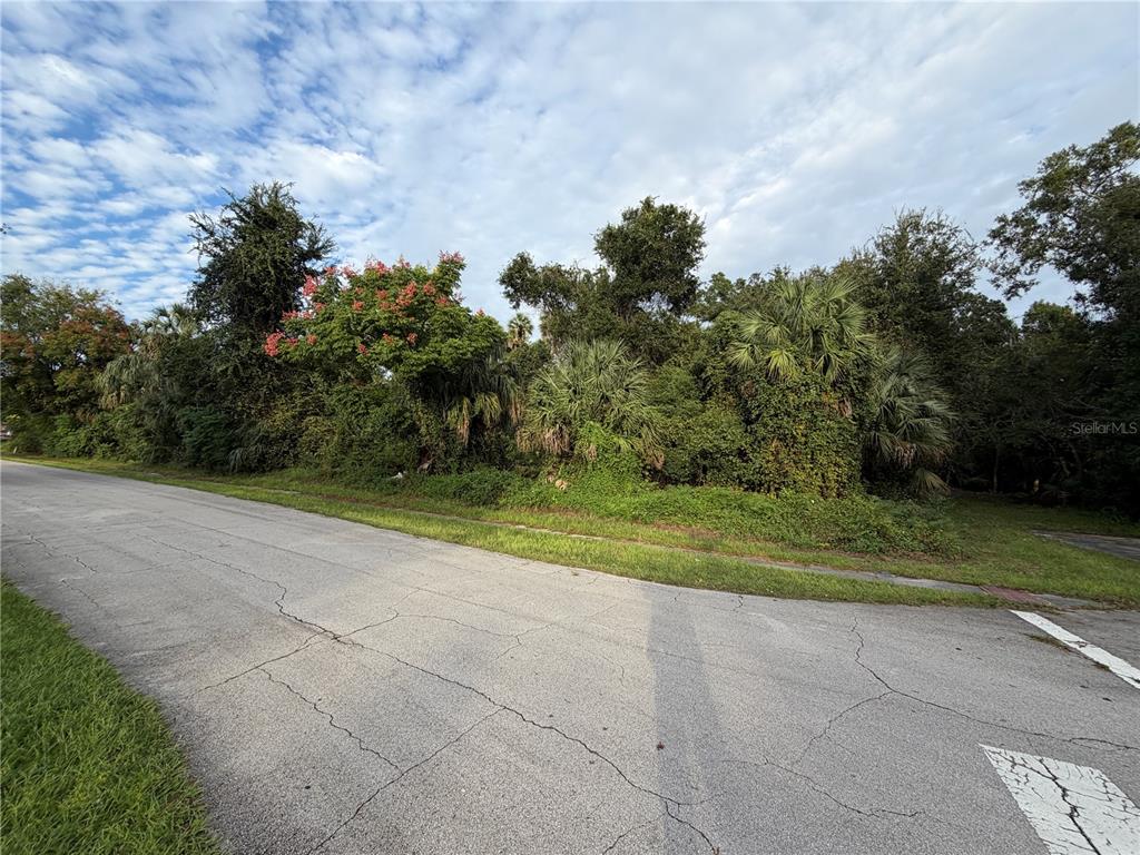 701 RED COACH AVENUE, DELTONA, FL — photo 4 of 5