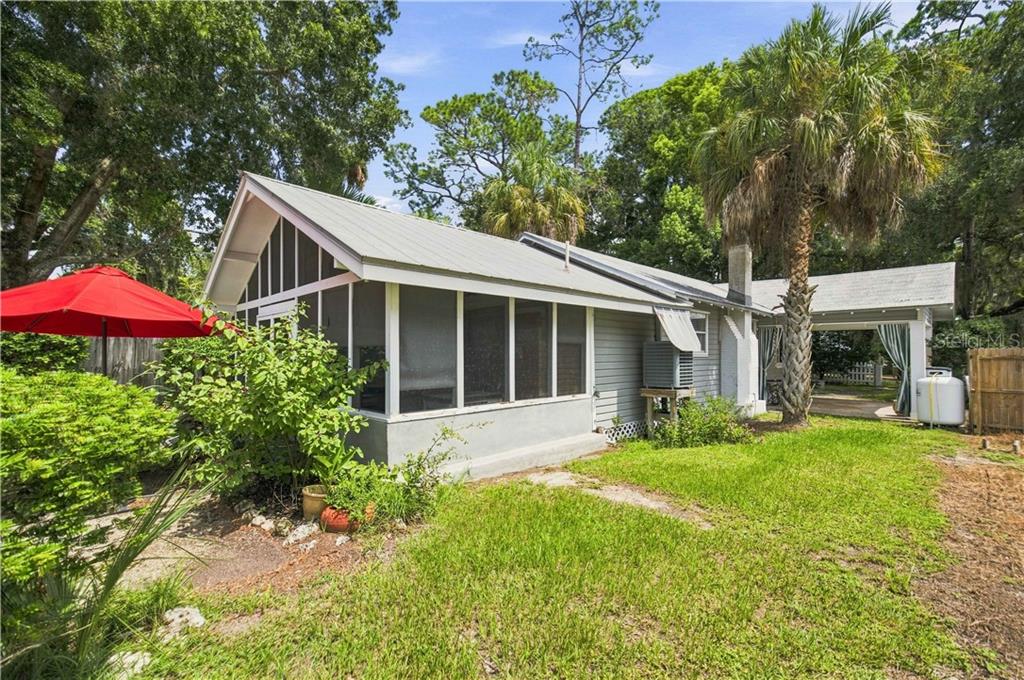 6104 Riverside DRIVE, YANKEETOWN, FL — photo 2 of 30