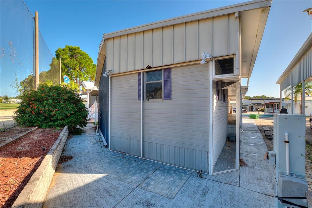 439 PAR PINES BOULEVARD, DAVENPORT, FL — photo 5 of 30