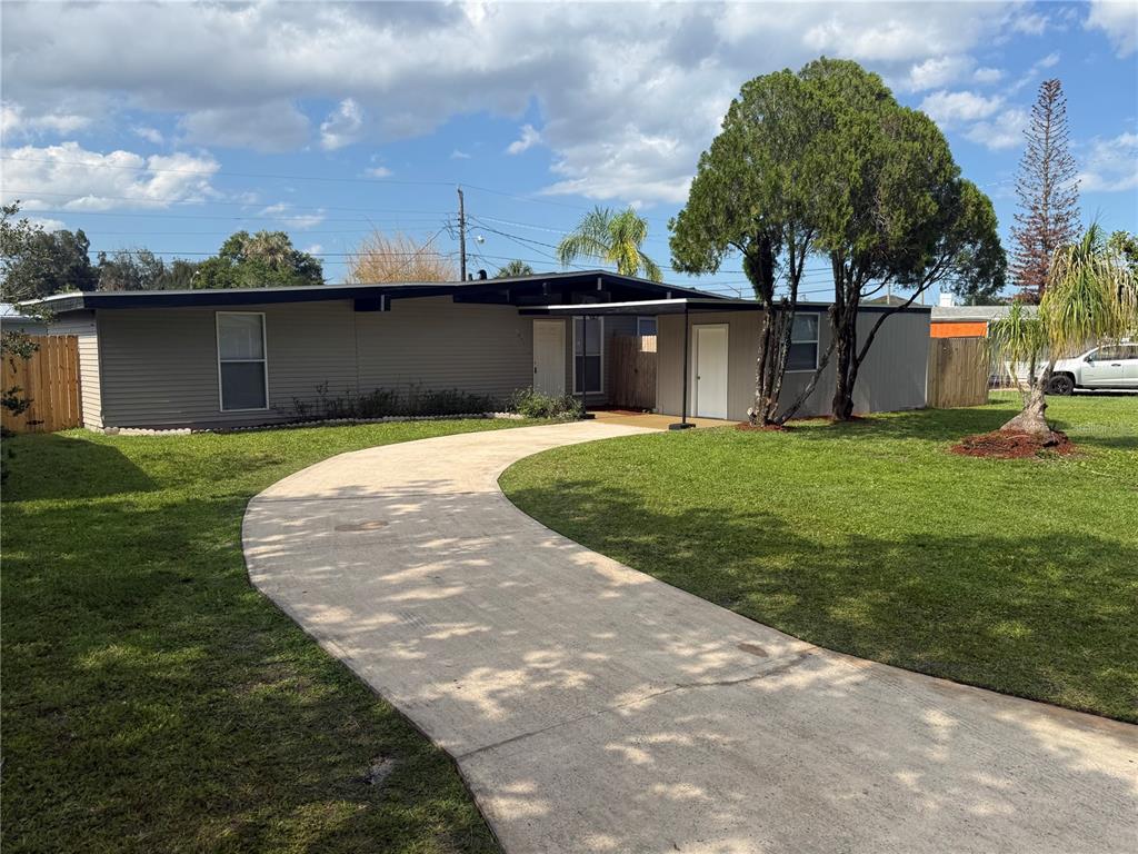1005 GENEVIEVE AVENUE