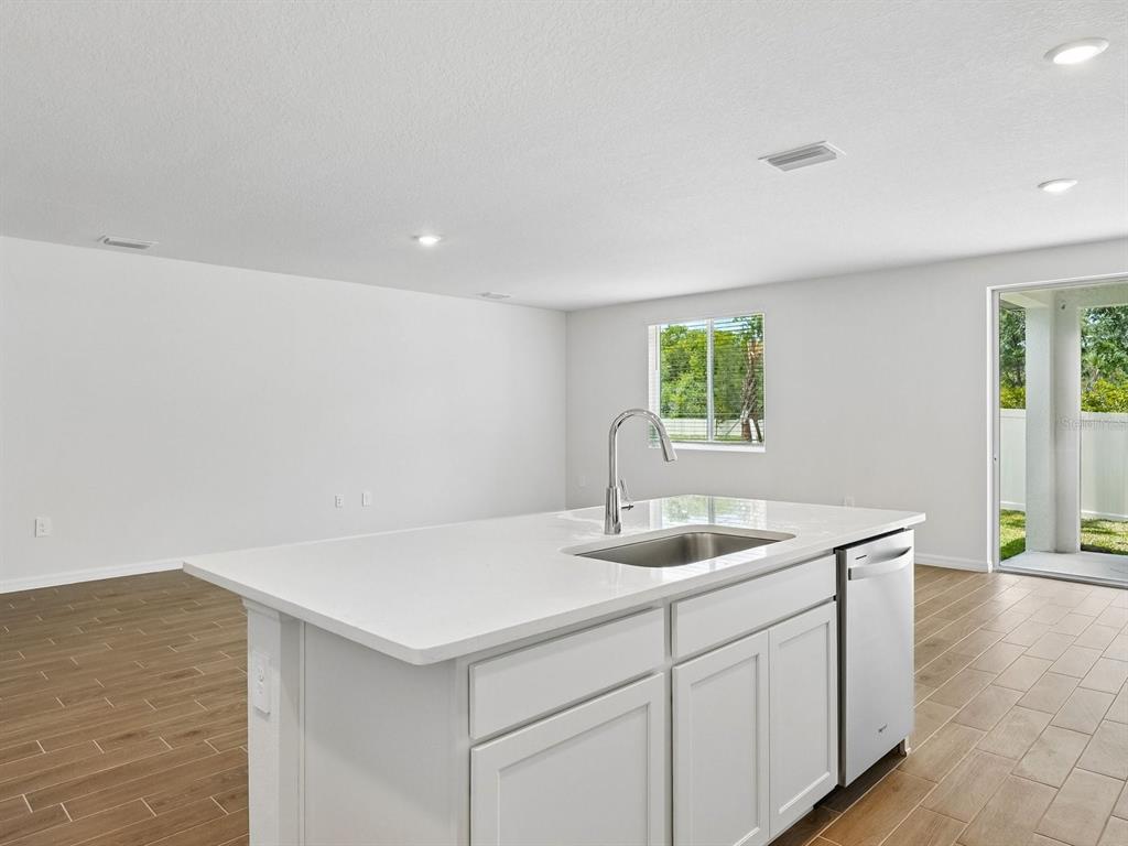 14137 HARVEST PINES LANE, HUDSON, FL — photo 5 of 15