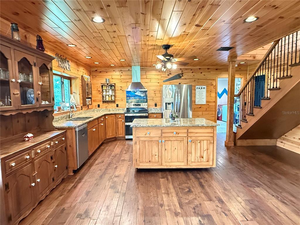 28046 BAYHEAD ROAD, DADE CITY, FL — photo 5 of 30