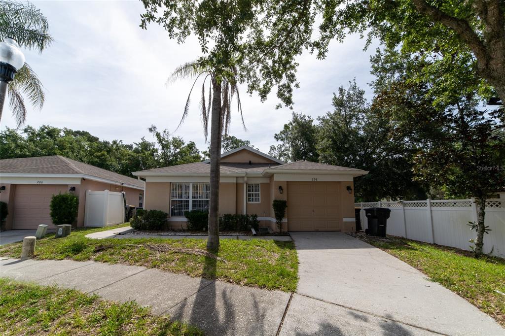 298 HAMMOCK COURT