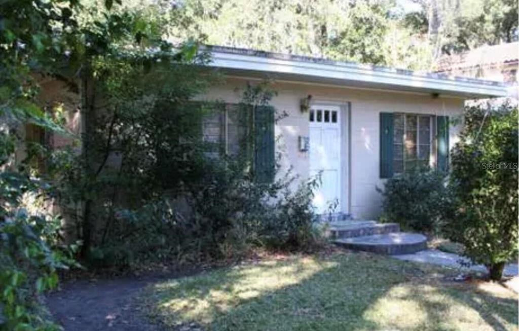 826 N WESTMORELAND DRIVE