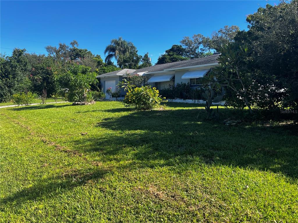 301 N CORONA AVENUE, CLEARWATER, FL — photo 3 of 20