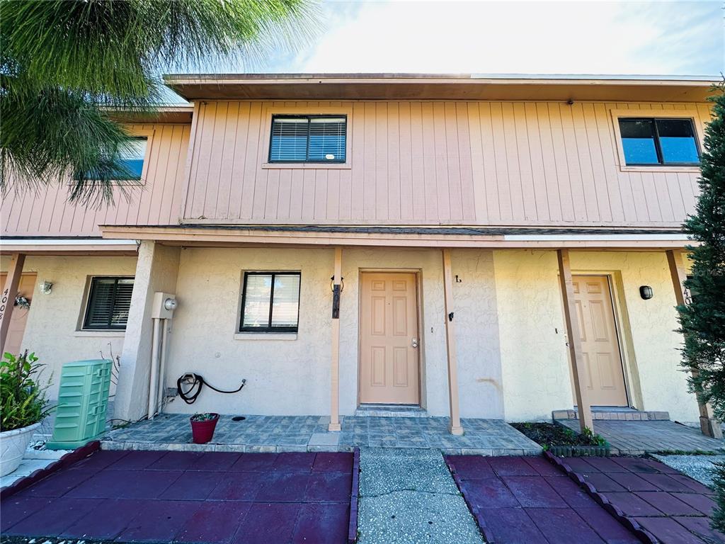 4010 PINE LIMB COURT