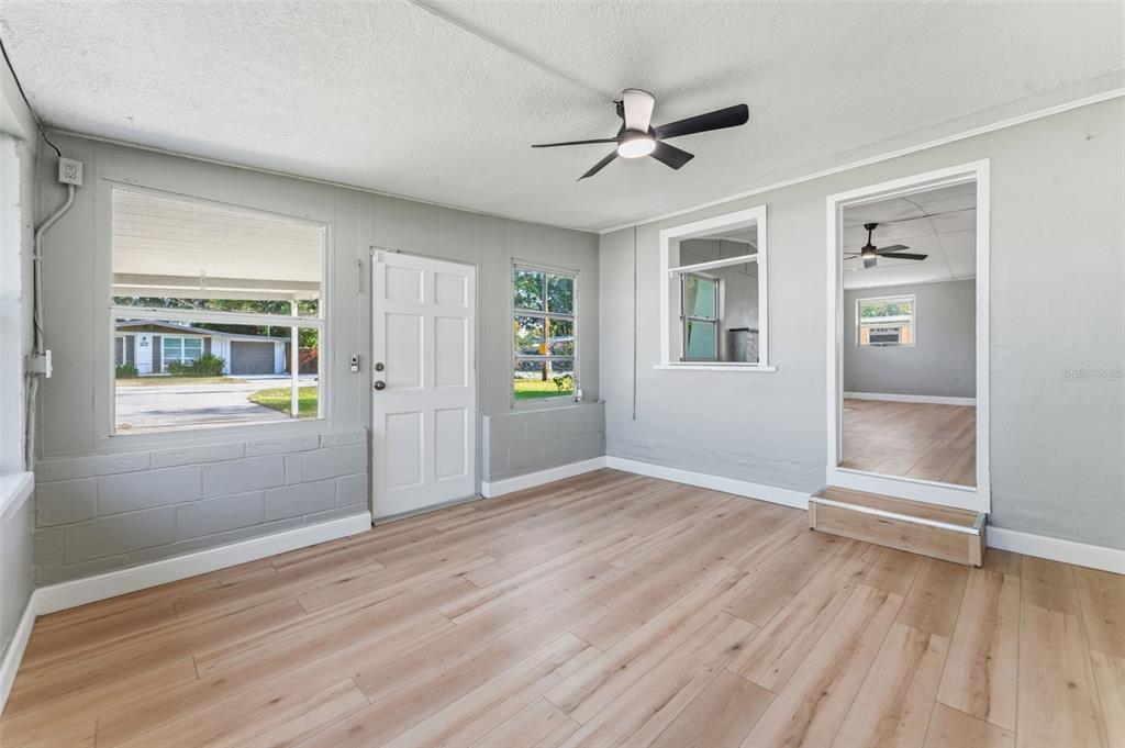 2521 HIGHLAND ACRES DR, CLEARWATER, FL — photo 3 of 27