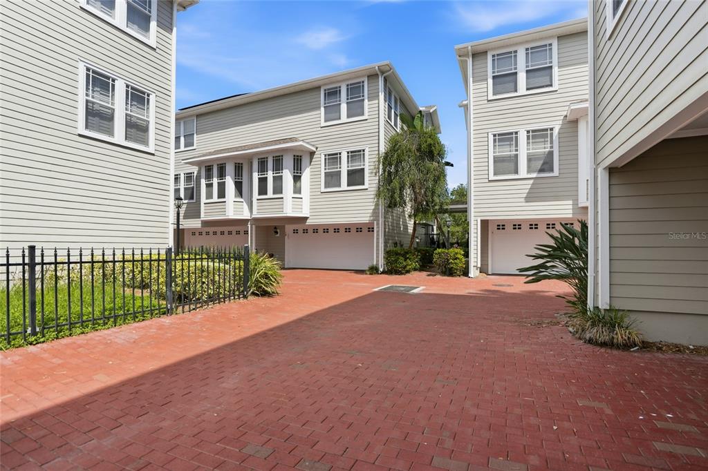 3315 W DE LEON STREET UNIT 18, TAMPA, FL — photo 3 of 30