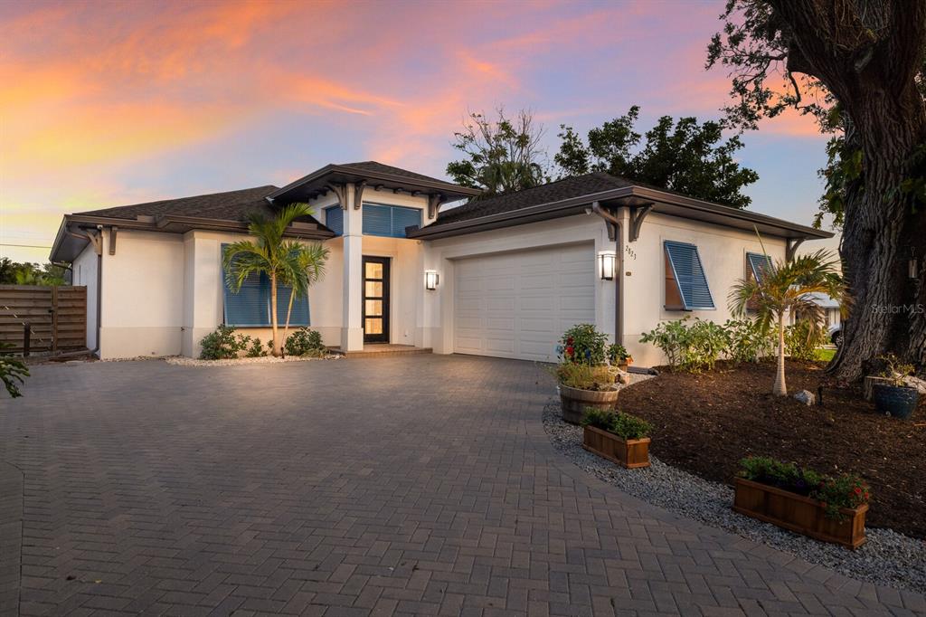 2823 MARSHALL DRIVE