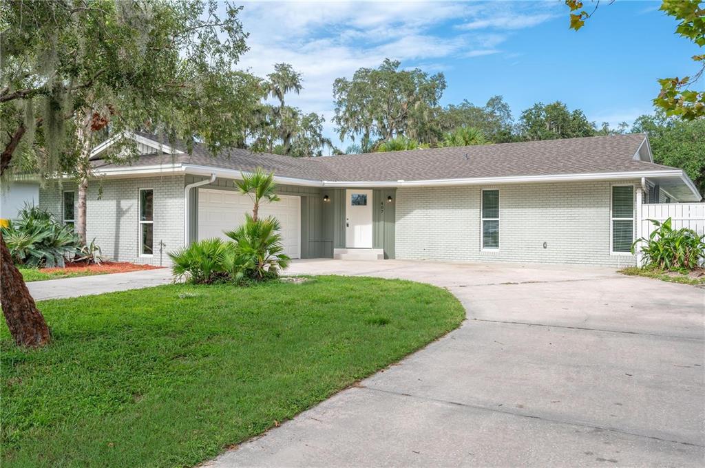407 PRINCESS PLACE, LAKELAND, FL — photo 2 of 32