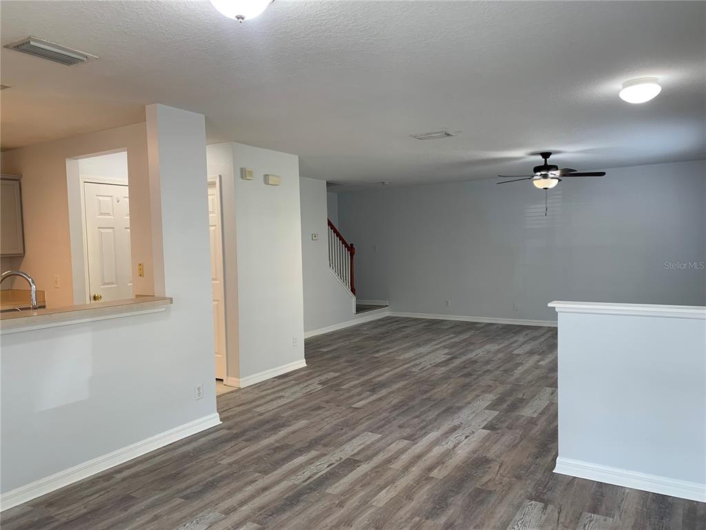 3318 SPY TOWER COURT, VALRICO, FL — photo 4 of 30