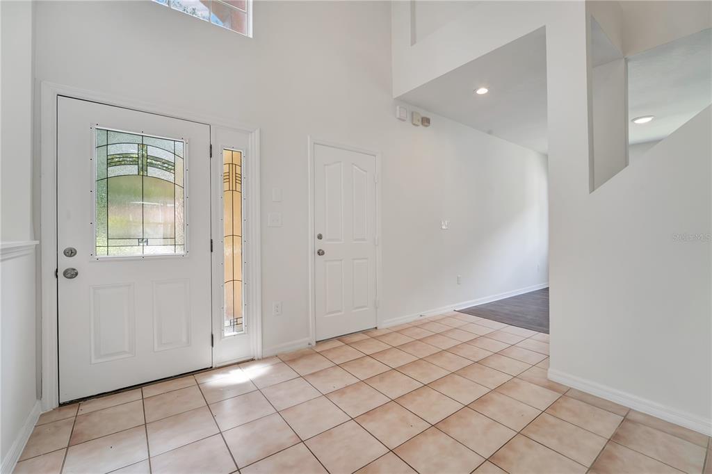 8218 CANARY CANYON WAY, TAMPA, FL — photo 3 of 30