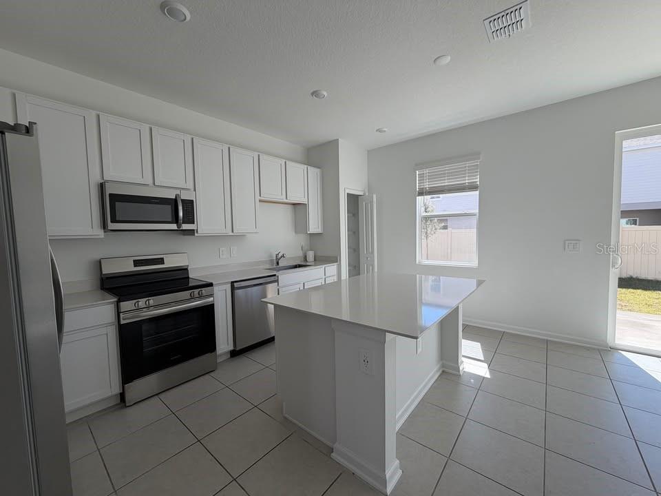 2678 SKYLINE LOOP, POINCIANA, FL — photo 4 of 13
