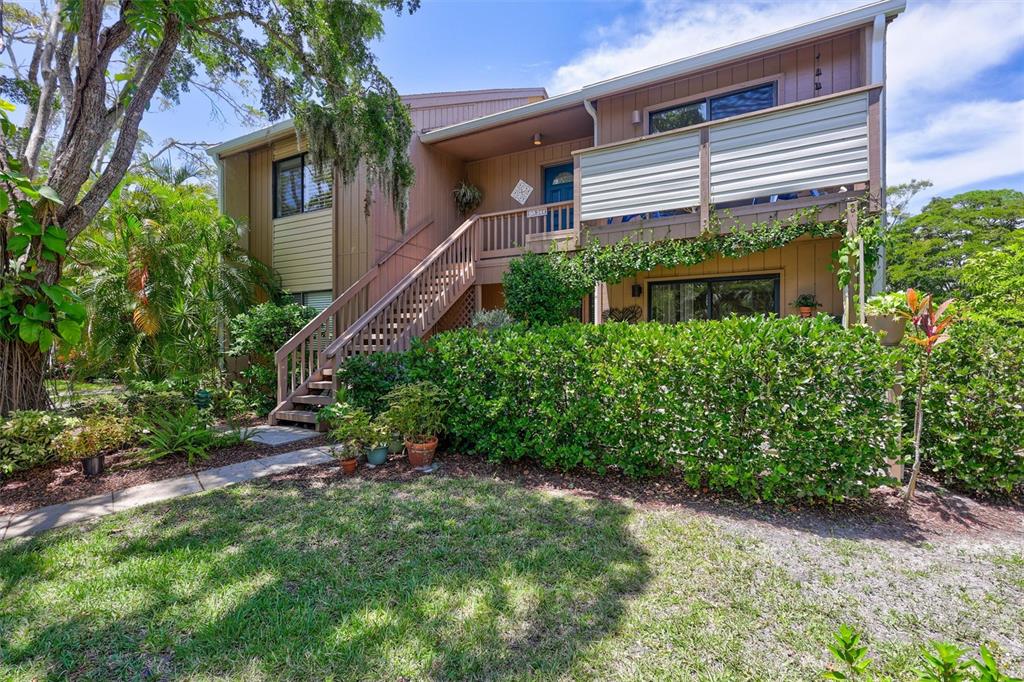1637 BROOKHOUSE COURT UNIT 244