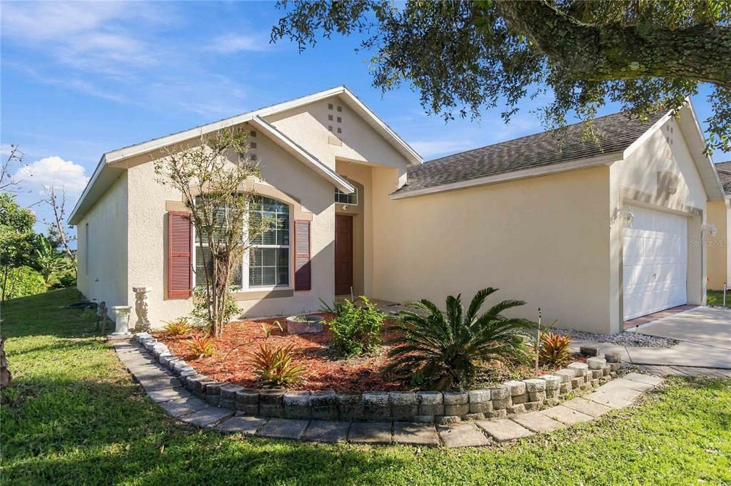 5551 SYCAMORE CANYON DRIVE, KISSIMMEE, FL — photo 2 of 29