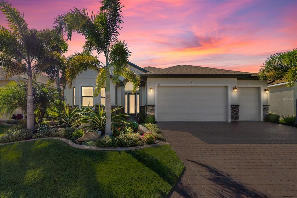1166 SAWGRASS DRIVE