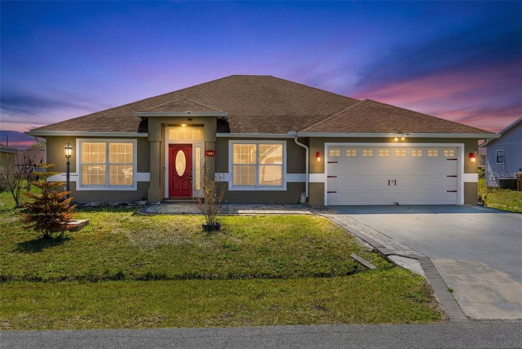 853 FRANCONVILLE COURT
