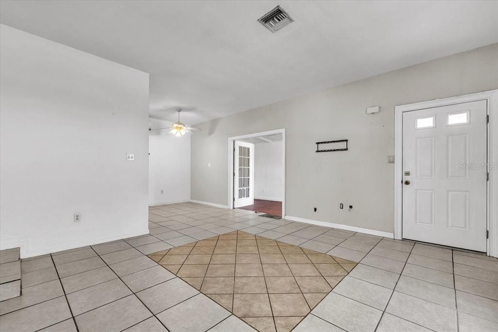 22127 FELTON AVENUE, PORT CHARLOTTE, FL — photo 5 of 30