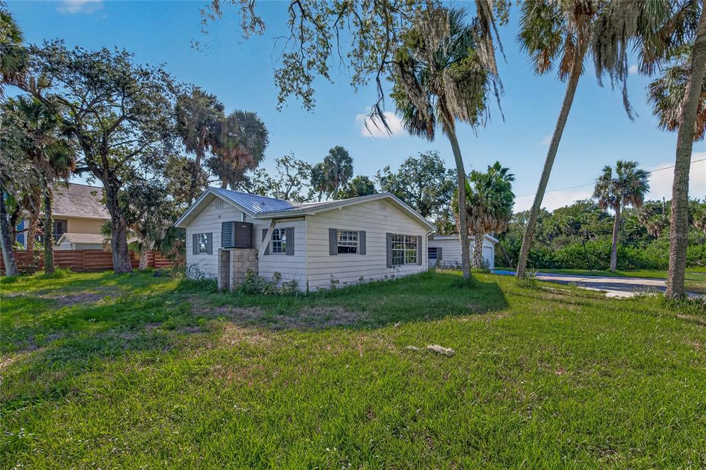 512 S 51ST STREET, TAMPA, FL — photo 4 of 36