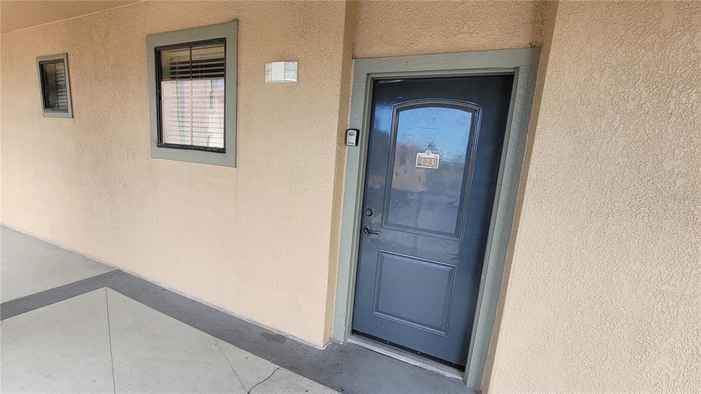 914 CHARO PARKWAY UNIT 123