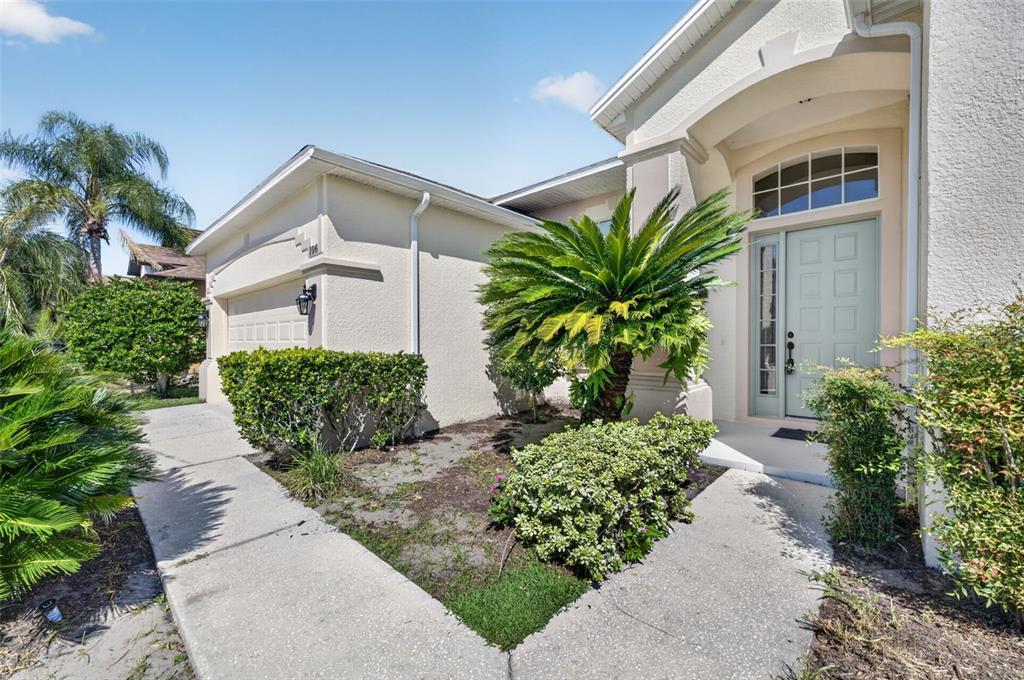 106 SOUTHERN PINE WAY, DAVENPORT, FL — photo 2 of 30