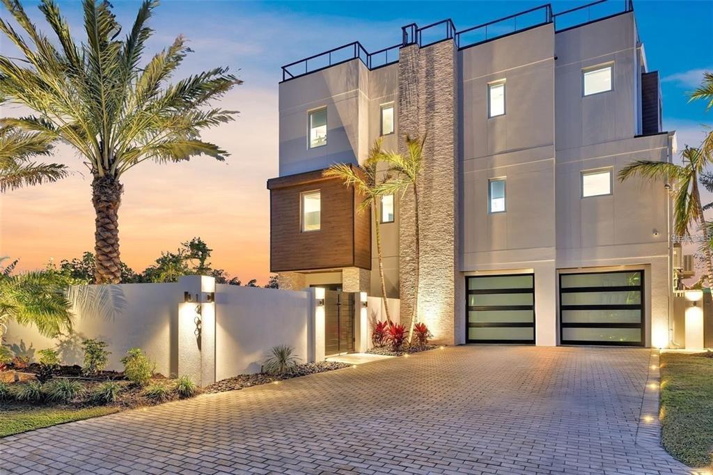 1406 TANGIER WAY, SARASOTA, FL — photo 2 of 30