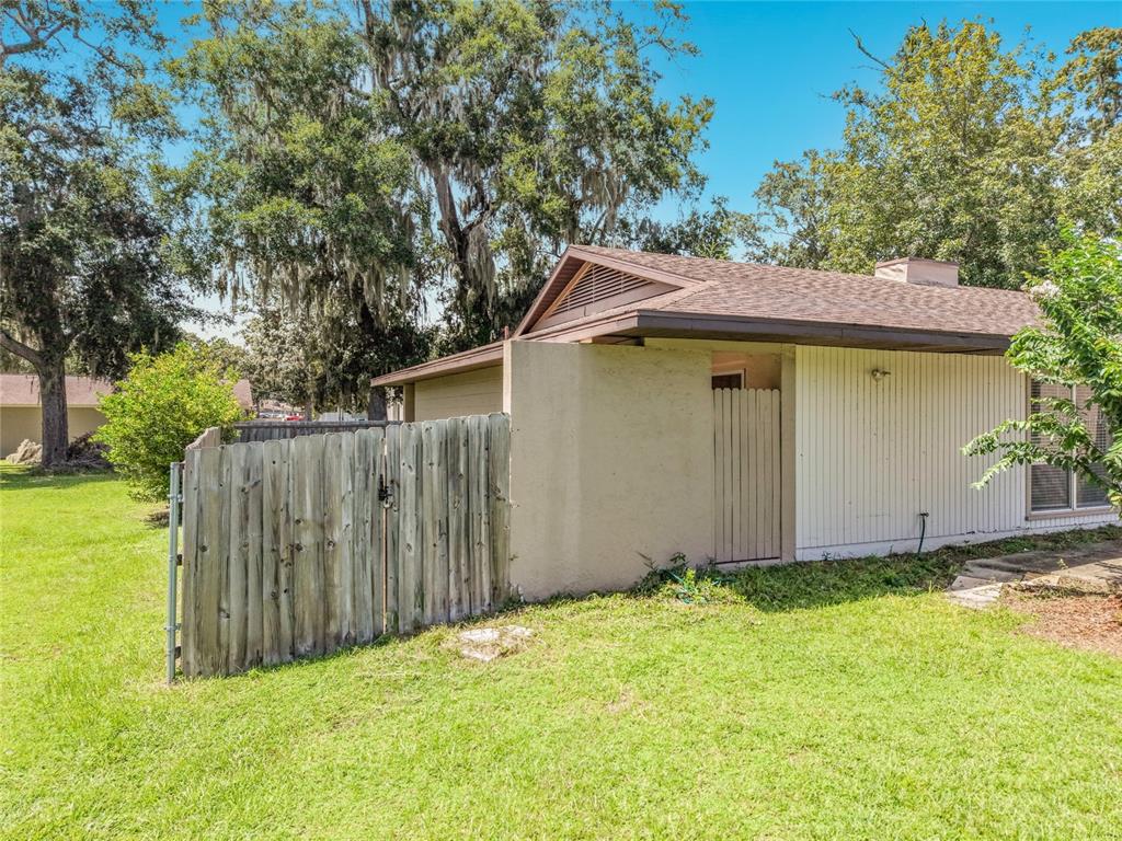4050 SE 20TH COURT UNIT A, OCALA, FL — photo 4 of 30