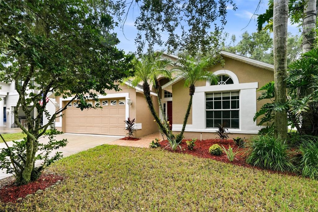8608 BUTTONBUSH COURT, TAMPA, FL — photo 2 of 30
