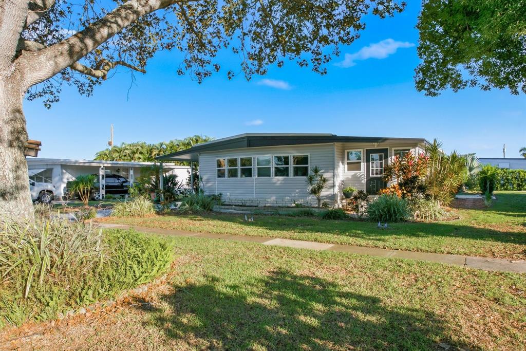 185 LAKE TARPON DRIVE UNIT 31, PALM HARBOR, FL — photo 2 of 33
