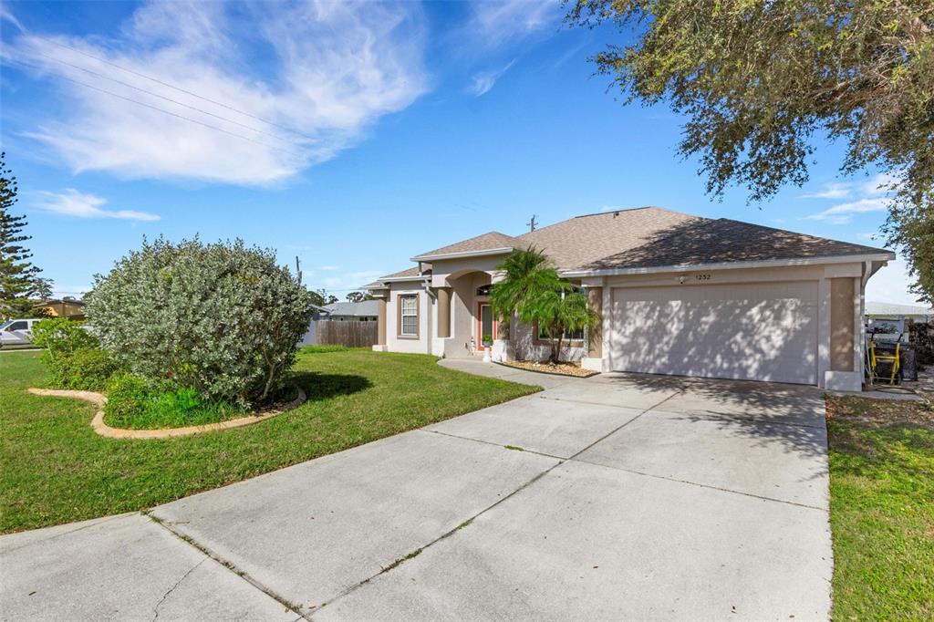 1232 PORPOISE ROAD, VENICE, FL — photo 2 of 63