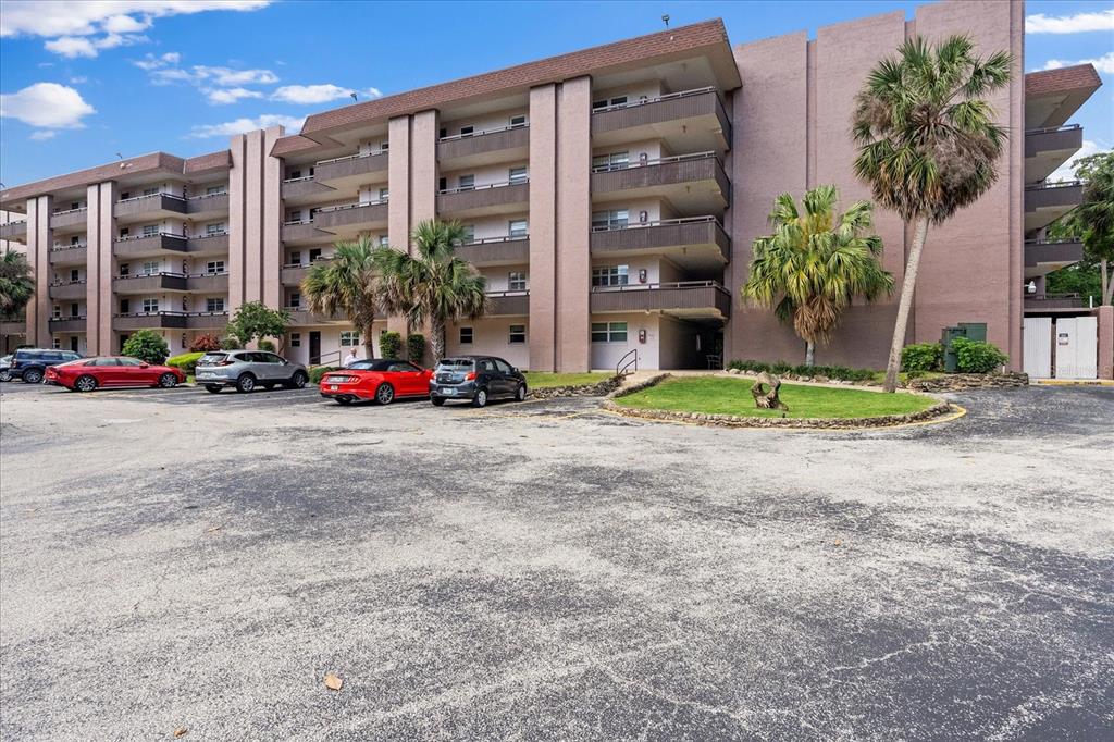 640 N NOVA ROAD UNIT 511