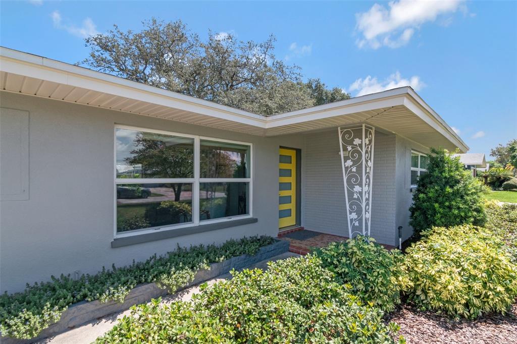 1851 LOMBARDY DRIVE, CLEARWATER, FL — photo 2 of 30