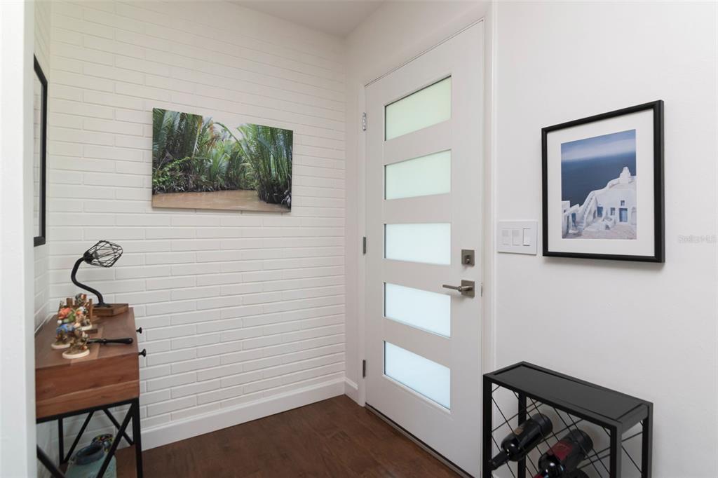 1851 LOMBARDY DRIVE, CLEARWATER, FL — photo 3 of 30