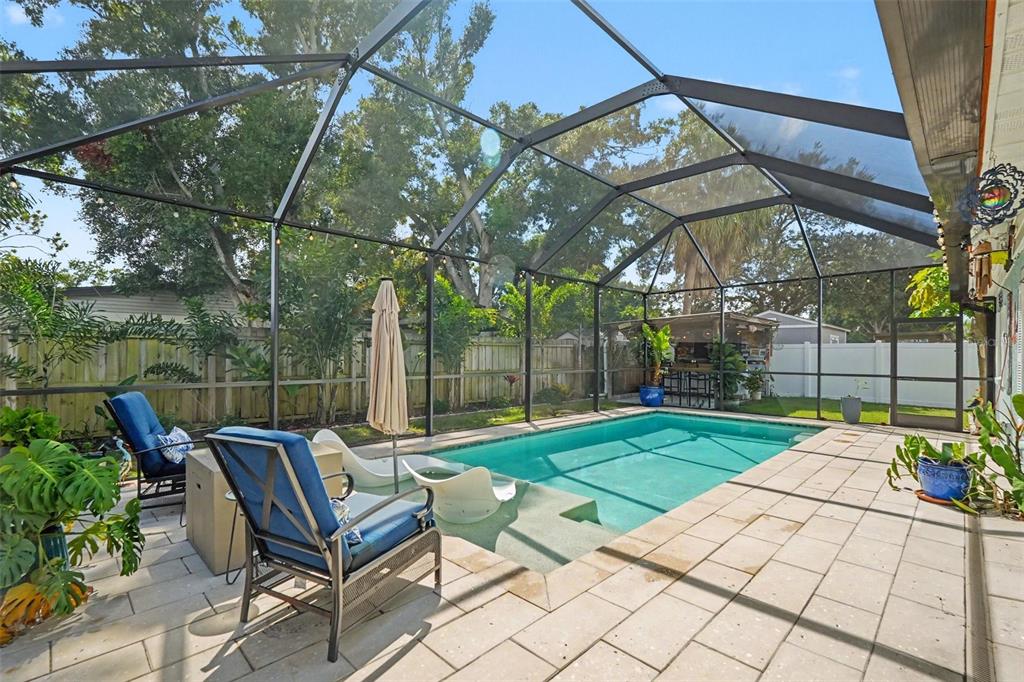 3204 W PEARL AVENUE, TAMPA, FL — photo 2 of 28