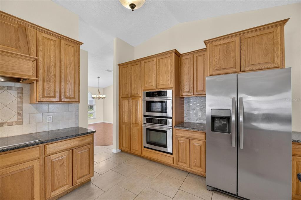 4404 KENDAL COURT, VALRICO, FL — photo 3 of 30