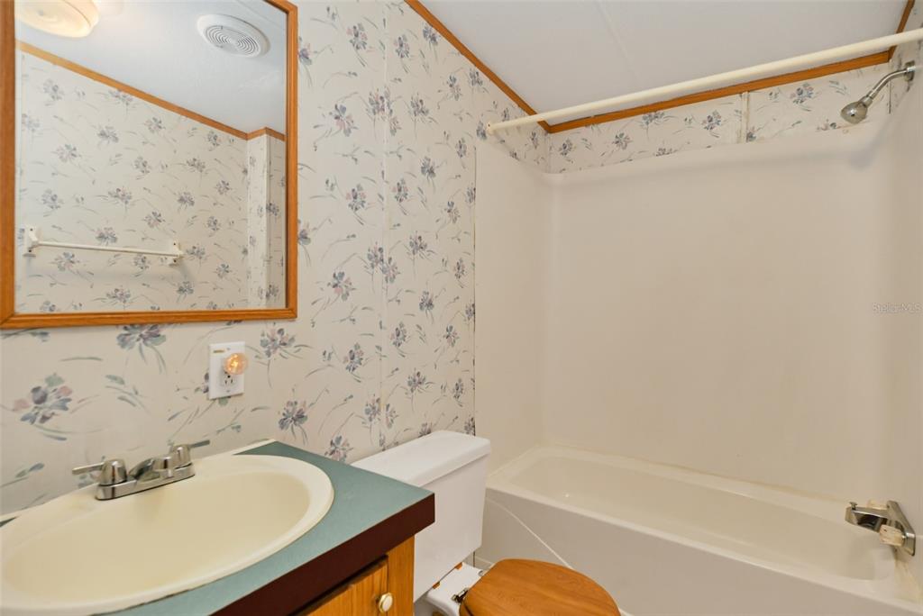 19566 NW 123RD COURT, MICANOPY, FL — photo 4 of 30