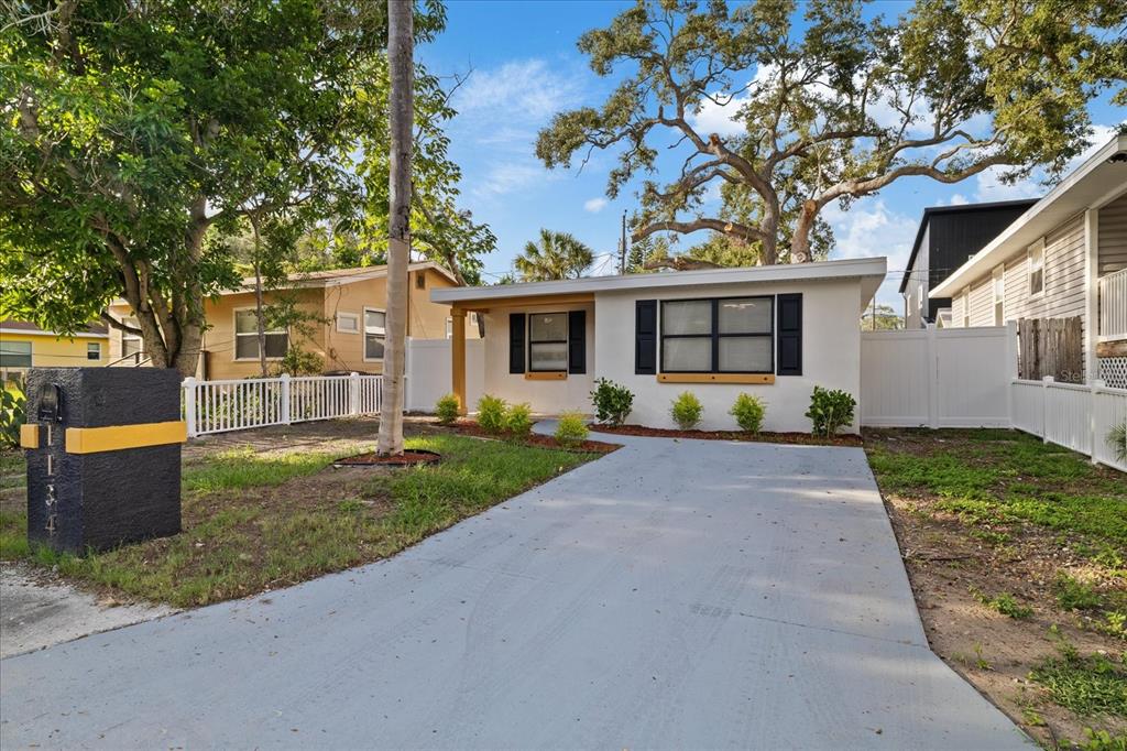 1134 ENGMAN STREET, CLEARWATER, FL — photo 3 of 28