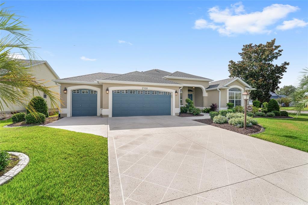 2108 CLARKS HILL WAY