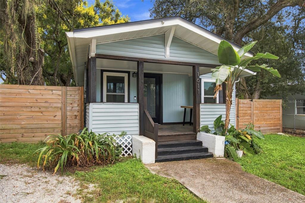 1611 E GENESEE STREET, TAMPA, FL — photo 4 of 30