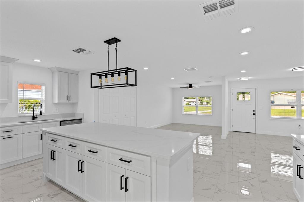 4410 CHATEAU ROAD, ORLANDO, FL — photo 5 of 27
