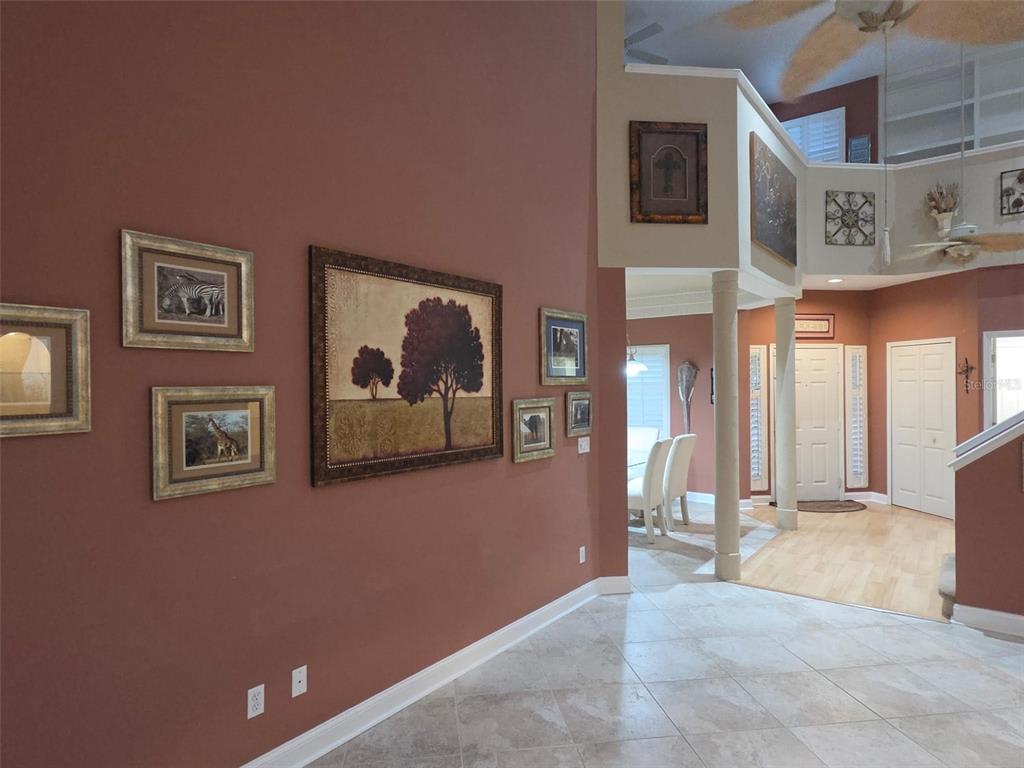 450 DATE PALM COURT NE, ST PETERSBURG, FL — photo 3 of 30