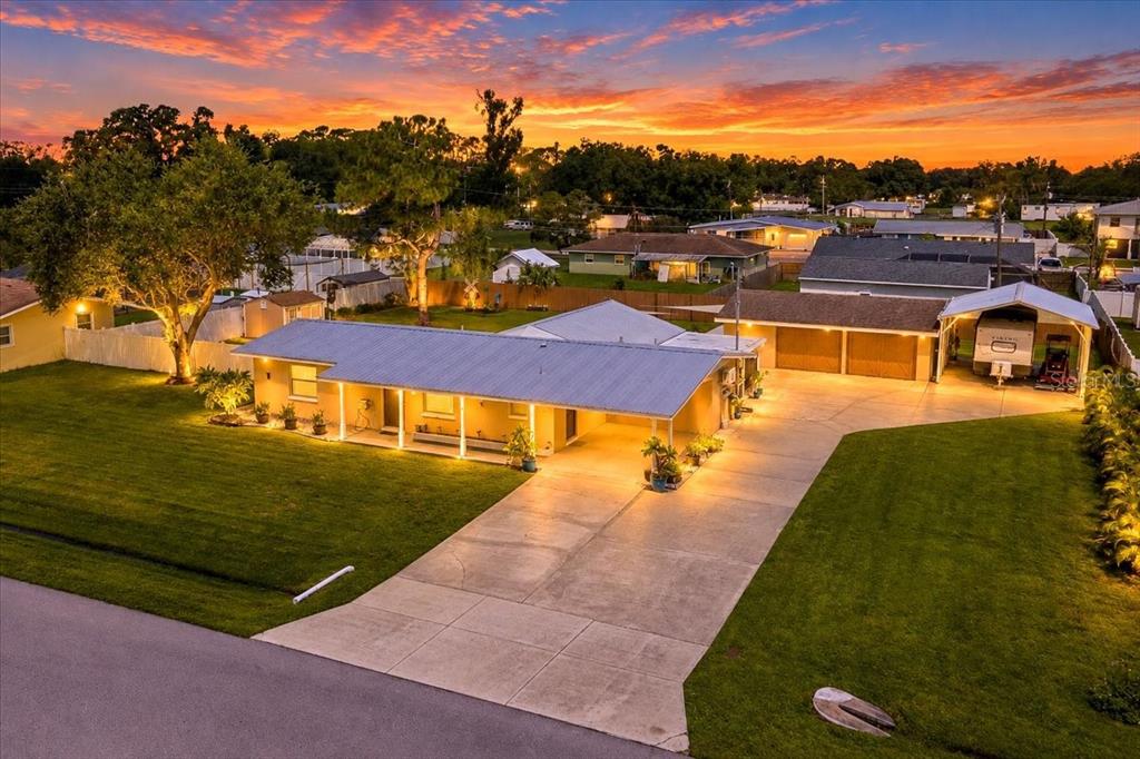 5715 29TH AVENUE DRIVE E, BRADENTON, FL — photo 3 of 30