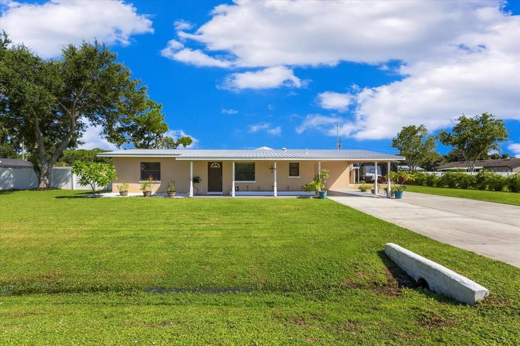 5715 29TH AVENUE DRIVE E, BRADENTON, FL — photo 4 of 30
