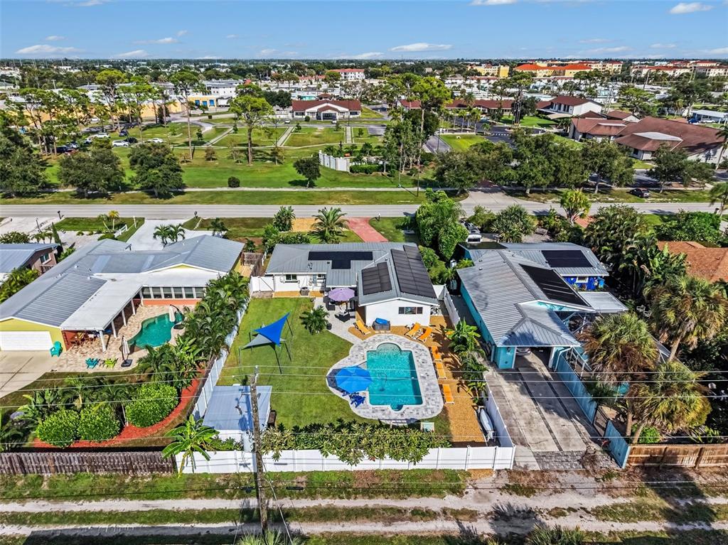818 THE RIALTO, VENICE, FL — photo 2 of 30