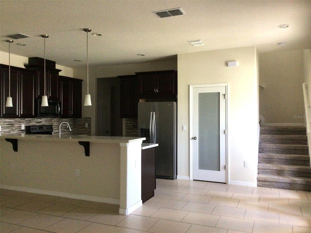 2564 FASSONA DRIVE, KISSIMMEE, FL — photo 5 of 16