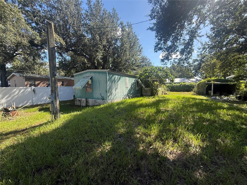 10004 MASSACHUSETTS STREET, GIBSONTON, FL — photo 2 of 8