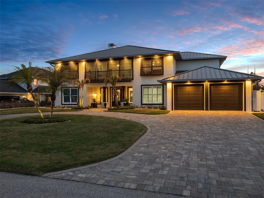 1214 COMMODORE DRIVE