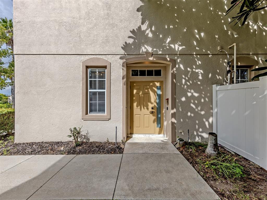 3941 YELLOWSTONE CIRCLE, SARASOTA, FL — photo 2 of 30