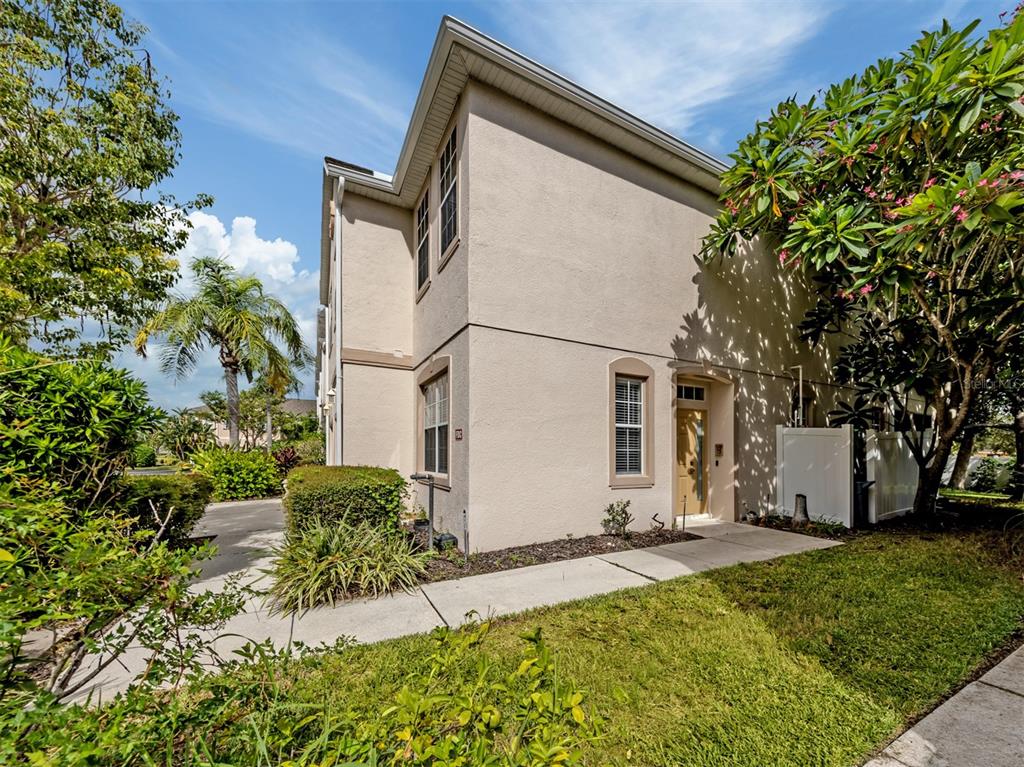 3941 YELLOWSTONE CIRCLE, SARASOTA, FL — photo 3 of 30