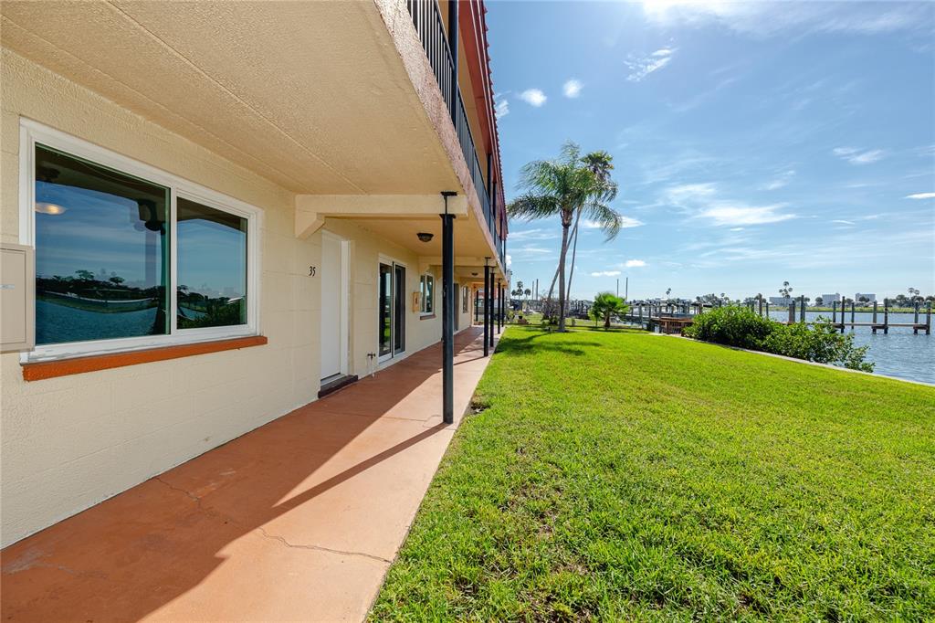10379 PARADISE BOULEVARD UNIT 35, TREASURE ISLAND, FL — photo 3 of 46